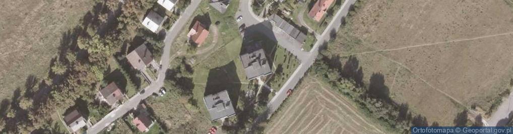 Zdjęcie satelitarne Wspólnota Mieszkaniowa przy ul.Piastowskiej 25 w Radkowie