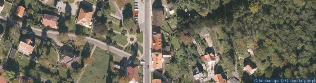 Zdjęcie satelitarne Wspólnota Mieszkaniowa przy ul.Piastowskiej nr 38 w Jedlinie-Zdroju