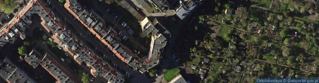 Zdjęcie satelitarne Wspólnota Mieszkaniowa przy ul.Skarbowców 121A, 121B we Wrocławiu