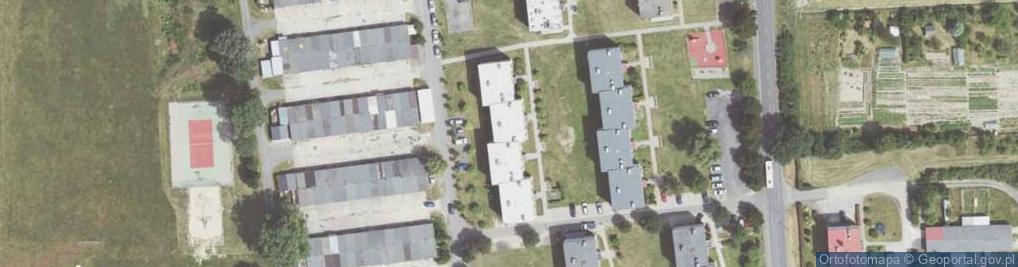 Zdjęcie satelitarne Wspólnota Mieszkaniowa Tomaszów Bolesławiecki 143 F
