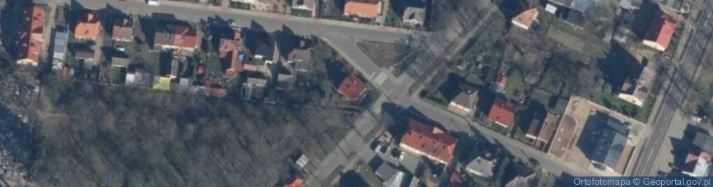 Zdjęcie satelitarne Wspólnota Mieszkaniowa ul.Kolejowa 3 73-150 Łobez