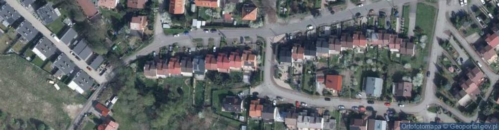 Zdjęcie satelitarne Wspólnota Mieszkaniowa ul.Komuny Paryskiej 5