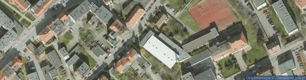 Zdjęcie satelitarne Wspólnota Mieszkaniowa ul.KS.DZ.w.Bochenka 2 Trzebnica