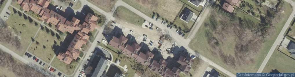 Zdjęcie satelitarne Wspólnota Mieszkaniowa Zarzyckiego 9-15 Segment 6