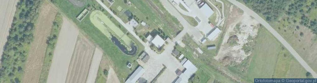 Zdjęcie satelitarne Zakład Gospodarki Komunalnej i Mieszkaniowej w Ożarowie