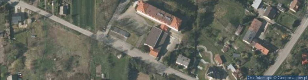 Zdjęcie satelitarne Zespół Gimnazjalno Szkolno Przedszkolny w Polskiej Cerekwi