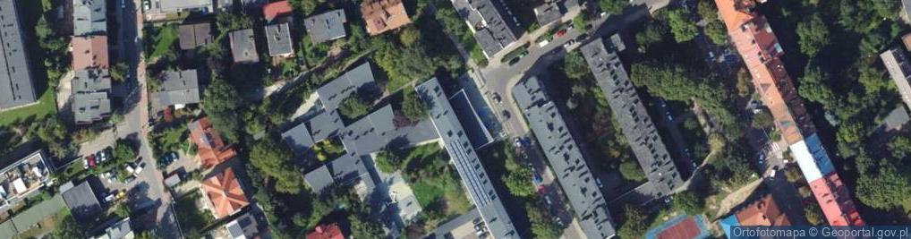 Zdjęcie satelitarne Zespół Państwowych Szkół Plastycznych w Krakowie Państwowa Ogólnokształcąca Szkoła Sztuk Pięknych im J Czapskiego