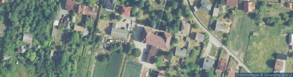 Zdjęcie satelitarne Zespół Placówek Oświatowych Publiczna Szkoła Podstawowa i Przedszkole w Kurozwękach