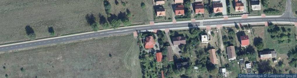 Zdjęcie satelitarne Zespół Szkół Centrum Kształcenia Rolniczego im Komisji Edukacji Narodowej w Henrykowie