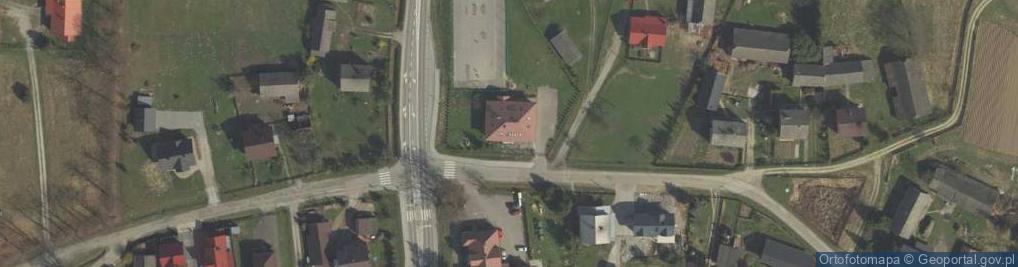 Zdjęcie satelitarne Zespół Szkół Gminnych im Adama Mickiewicza w Baczkowie Szkoła Podstawowa w Baczkowie