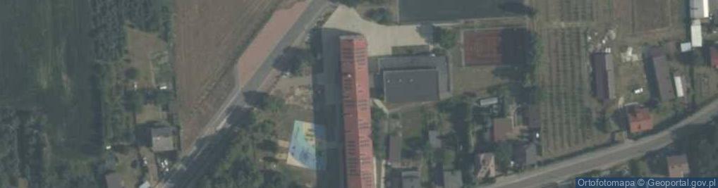 Zdjęcie satelitarne Zespół Szkół i Przedszkola w Czerniewicach