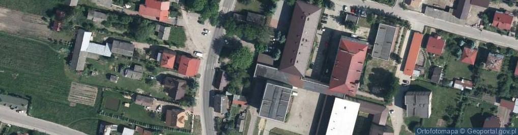 Zdjęcie satelitarne Zespół Szkół im.Generała Franciszka Kamińskiego w Adamowie