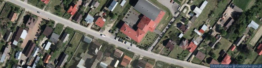 Zdjęcie satelitarne Zespół Szkół im Jana Pawła II w Łowisku
