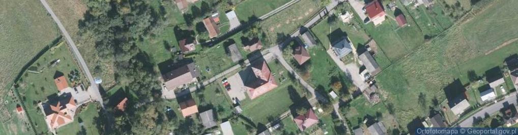 Zdjęcie satelitarne Zespół Szkół nr 8 Szkoła Podstawowa nr 2 w Pewli Wielkiej