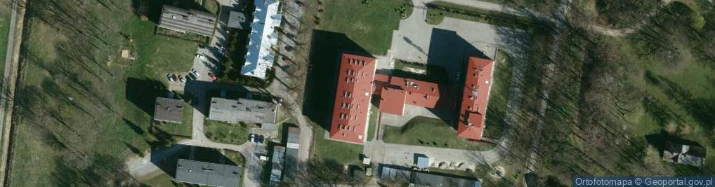 Zdjęcie satelitarne Zespół Szkół przy Ośrodku Szkolenia i Wychowania Ohp w Iwoniczu