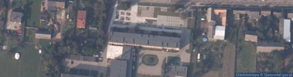 Zdjęcie satelitarne Zespół Szkół Publicznych w Suchaniu