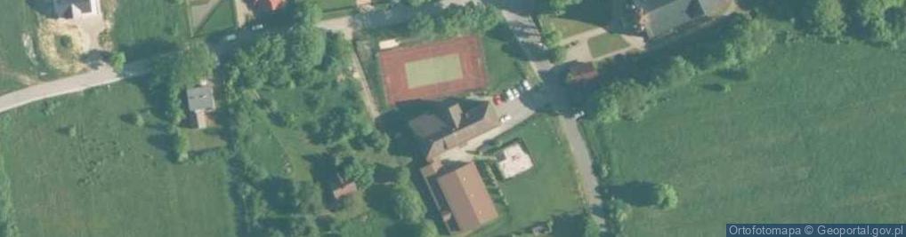 Zdjęcie satelitarne Zespół Szkół Samorządowych w Krzeszowie