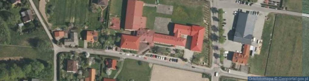 Zdjęcie satelitarne Zespół Szkół Samorządowych w Roczynach Szkoła Podstawowa w Roczynach