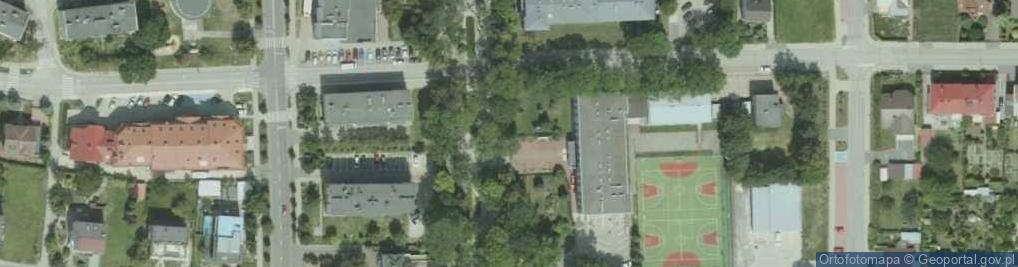 Zdjęcie satelitarne Zespół Szkół Techniczno Informatycznych w Busku Zdroju