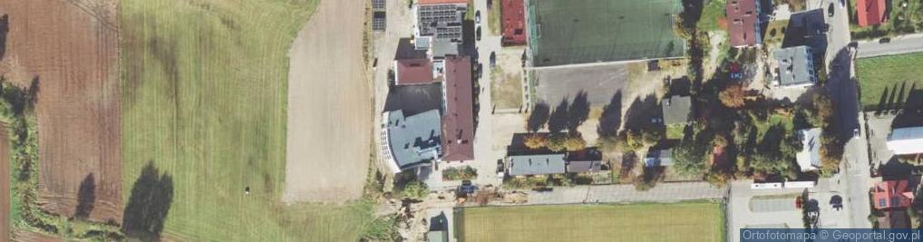 Zdjęcie satelitarne Zespół Szkół w Czajkowie