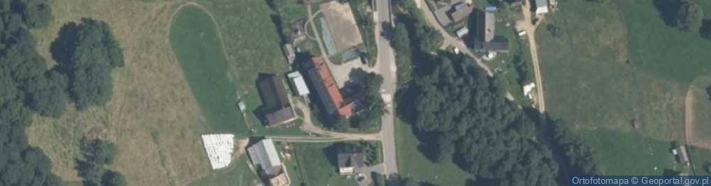 Zdjęcie satelitarne Zespół Szkół w Leśnicy