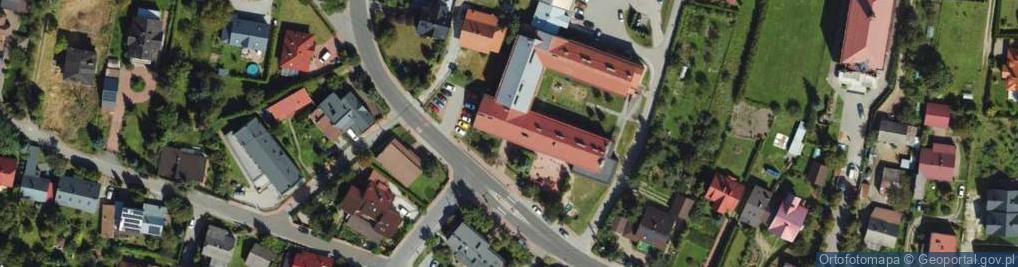 Zdjęcie satelitarne Zespół Szkół w Rząsce Szkoła Podstawowa w Rząsce