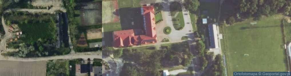 Zdjęcie satelitarne Zespół Szkół w Walichnowach