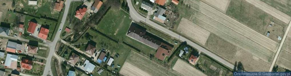 Zdjęcie satelitarne Zespół Szkół w Woli Dębowieckiej Szkoła Podstawowa im II Armii Wojska Polskiego w Woli Dębowieckiej