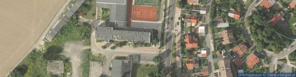 Zdjęcie satelitarne Zespół Szkół Zawodowych im MJR Henryka Sucharskiego w Złotoryi