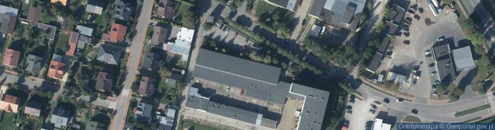 Zdjęcie satelitarne Zespół Szkół Zawodowych nr 1 im Władysława Korżyka w Rykach Technikum Odzieżowe