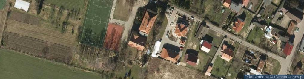 Zdjęcie satelitarne Zespół Szkoła Podstawowa Gimnazjum i Przedszkole im.św.Huberta w Czerninie