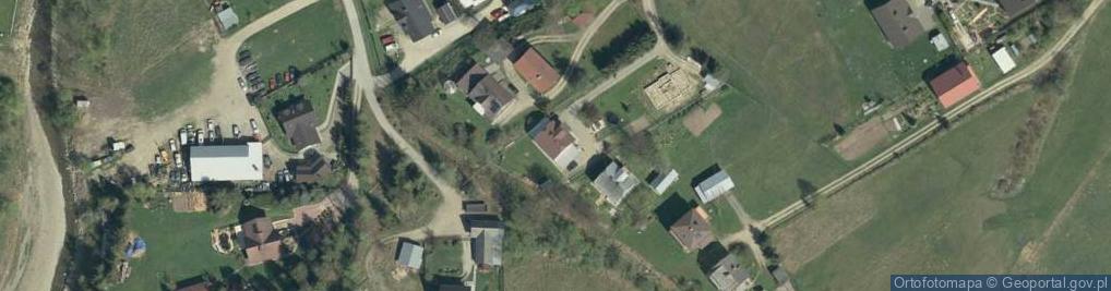 Zdjęcie satelitarne Zespół Szkolno Przedszkolny Szkoła Podstawowa w Uściu Gorlickim
