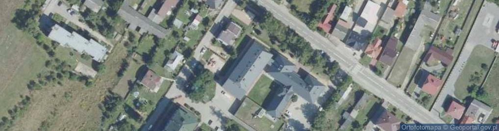 Zdjęcie satelitarne Zespół Szkolno Przedszkolny w Daleszycach