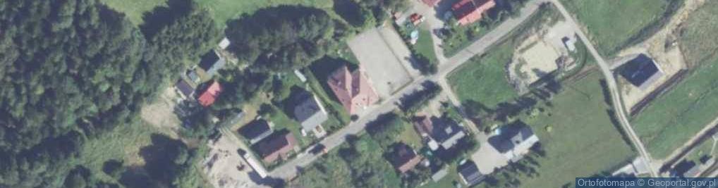 Zdjęcie satelitarne Zespół Szkolno Przedszkolny w Lachowicach Szkoła Podstawowa w Lachowicach