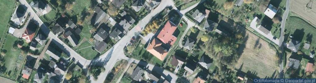 Zdjęcie satelitarne Zespół Szkolno Przedszkolny w Łękach