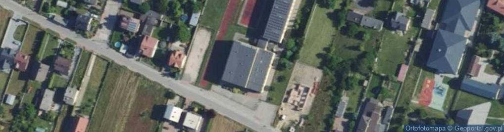 Zdjęcie satelitarne Zespół Szkolno Przedszkolny w Lubochni