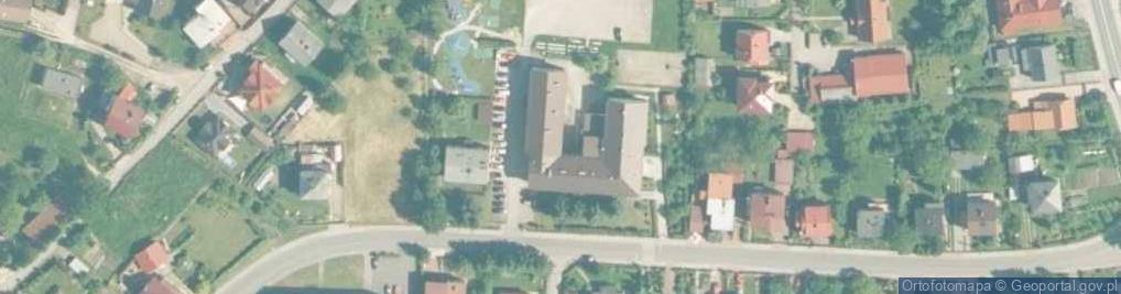Zdjęcie satelitarne Zespół Szkolno Przedszkolny w Tomicach Szkoła Podstawowa im Adama Mickiewicza w Tomicach