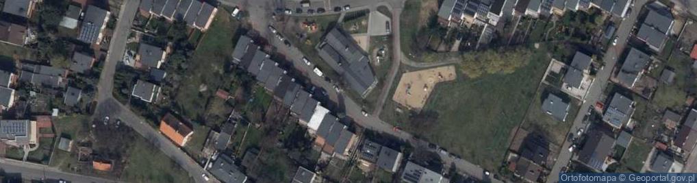 Zdjęcie satelitarne Anglojęzyczne Niepubliczne Przedszkole 'Oleńka'