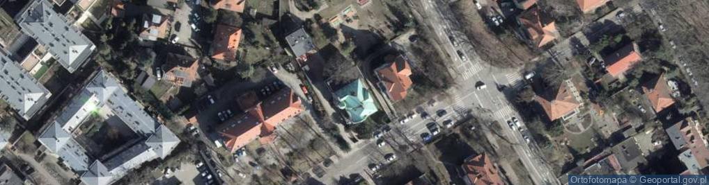 Zdjęcie satelitarne Publiczne Nr 30 "Chochlik"