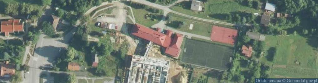 Zdjęcie satelitarne Zespół Szkolno-Przedszkolny w Dębnie