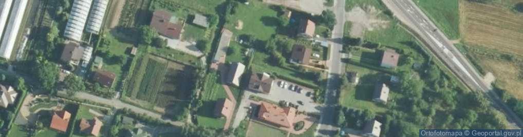 Zdjęcie satelitarne Niepubliczny Zakład Opieki Zdrowotnej MEDICUM Petlic Stanisław