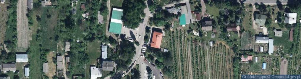 Zdjęcie satelitarne Ośrodek Zdrowia, SPZOZ w Adamowie