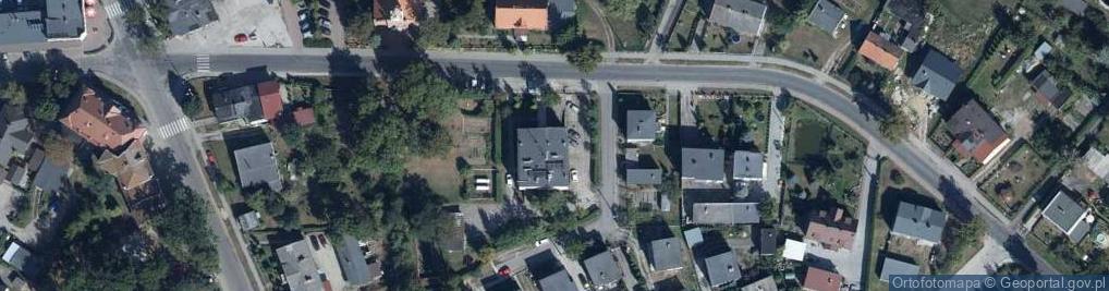Zdjęcie satelitarne Samodzielny Gminny Zakład Opieki Zdrowotnej w Książkach