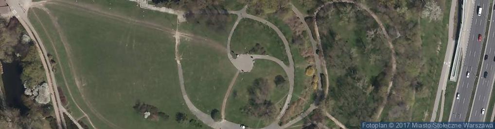 Zdjęcie satelitarne Górka w Parku Moczydło.