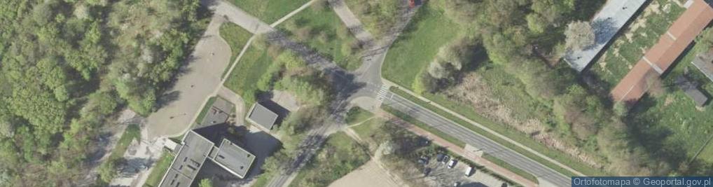 Zdjęcie satelitarne Ścieżka rowerowa przy Vetterów