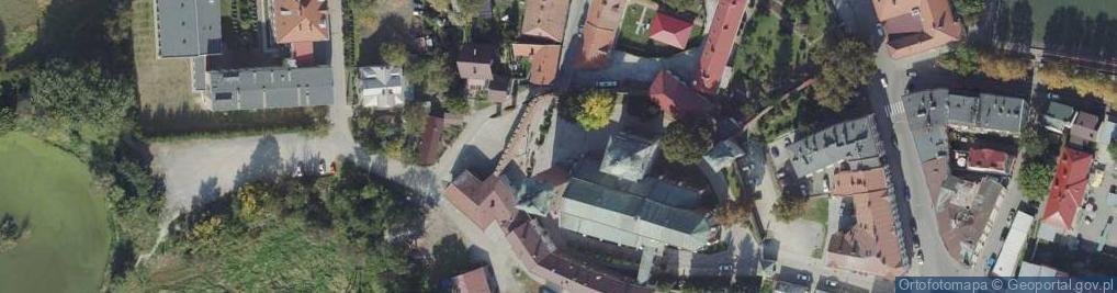 Zdjęcie satelitarne Ducha Świętego - Bazylika