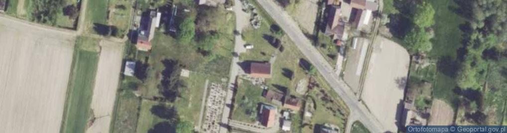 Zdjęcie satelitarne Kaplica cmentarna w Wawelnie