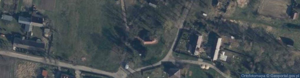 Zdjęcie satelitarne Kaplica filialna w Oświnie