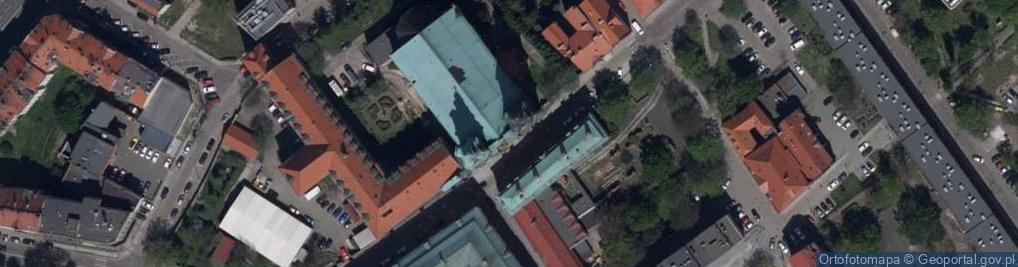 Zdjęcie satelitarne św. Jana Chrzciciela, Franciszkanie