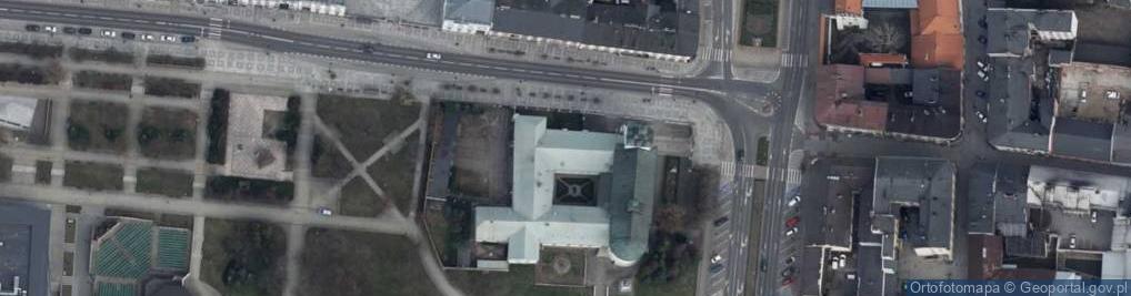 Zdjęcie satelitarne Znalezienia Świętego Krzyża